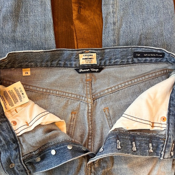 Citizens of Humanity Liya Premium Vintage High-Rise Classic Fit Crop Jeans | 24 - Picture 4 of 7